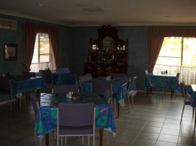 Almond Inn Motel - Accommodation Asia 1