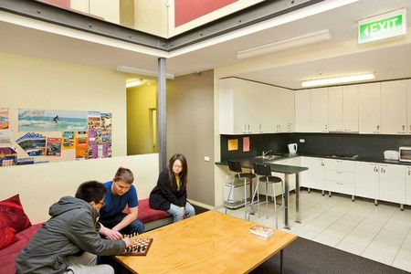 Cambridge Lodge - Accommodation Guide 1