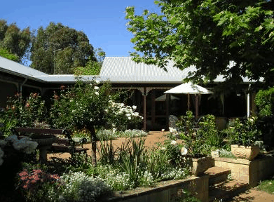 The Noble Grape - Accommodation Guide