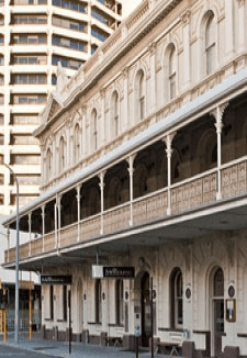 The Melbourne Hotel - Accommodation Guide
