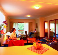 Oxley Court Serviced Apartments - Accommodation Guide