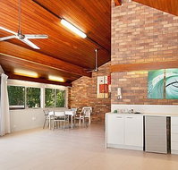 Glen Eden Beach Resort - Accommodation Guide