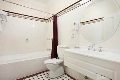 Palais Royale - Accommodation Guide 4