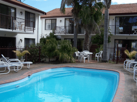 Peninsular Apartments - Accommodation Guide