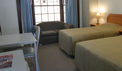 Colonial Lodge Motor Inn - Accommodation China 1