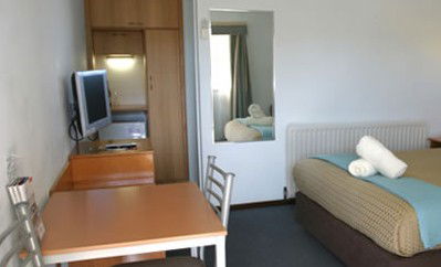 Colonial Lodge Motor Inn - Accommodation China 4
