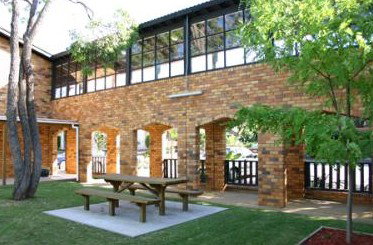 Maclin Lodge Motel - Accommodation Asia 1