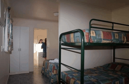 Cane Village Holiday Park - Accommodation China 2