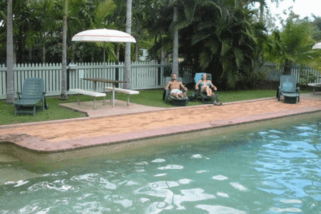 Cane Village Holiday Park - Accommodation China 3