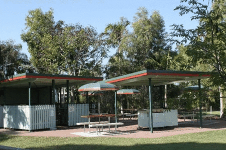 Cane Village Holiday Park - Accommodation China 4