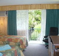 Coachman Motel - Accommodation Guide