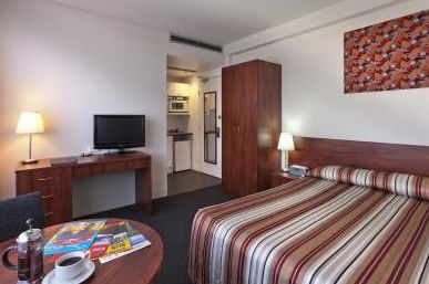 Macleay Serviced Apartment Hotel - Accommodation China 1