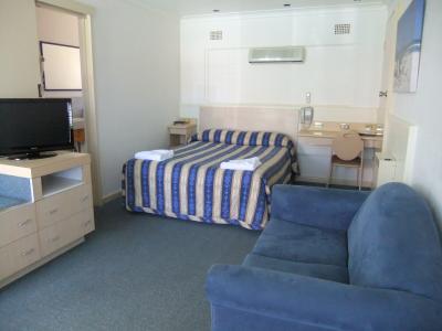 Country Comfort Cowra Countryman Motor Inn - Accommodation Asia 2