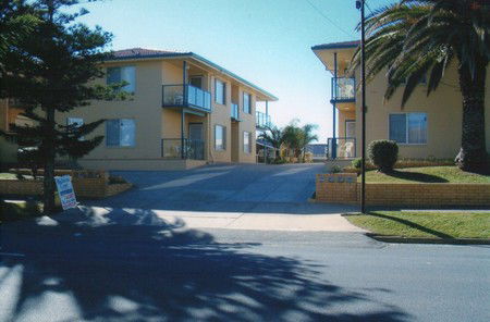 AA Madalena Court Holiday Apartments - Accommodation Asia 0