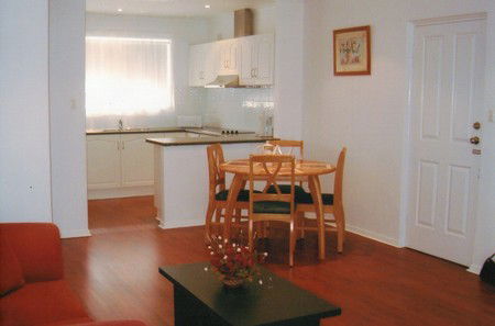 AA Madalena Court Holiday Apartments - Accommodation Asia 1