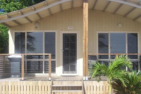 BIG4 Rollingstone Beach Caravan Resort - Accommodation Guide 1