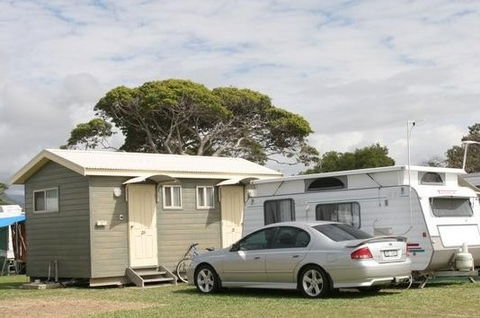 BIG4 Rollingstone Beach Caravan Resort - Accommodation Guide 2