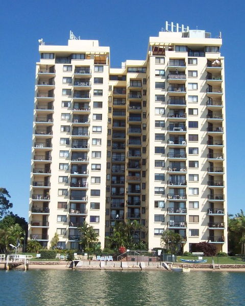 Banyandah Towers - Accommodation China 0