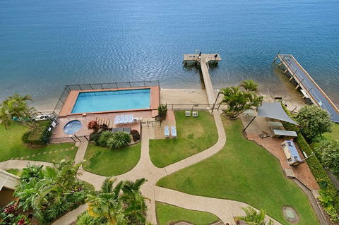 Banyandah Towers - Accommodation China 1