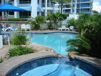 Estoril On Moffat Holiday Apartments - Accommodation Guide 4