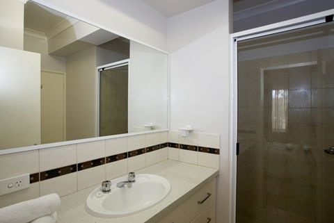 Regal Apartments - Accommodation Guide 4