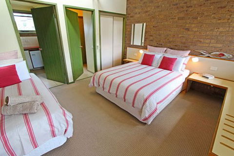 Great Ocean Road Beachfront Motel - Accommodation Guide 1