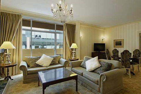 Parmelia Hilton - Accommodation Guide 2