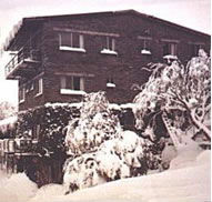 Elk at Falls - Accommodation Guide