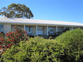 The Grange - Accommodation Guide 0