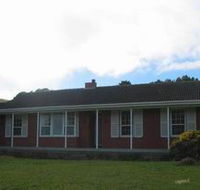 Red Brick Sea Retreat - Accommodation Guide