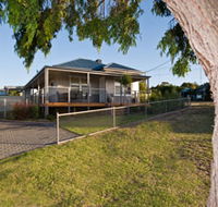 Serenity Holiday House - Accommodation Guide
