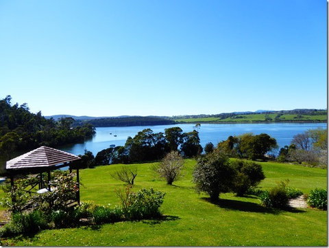 Tamar River Retreat - Accommodation Guide 4