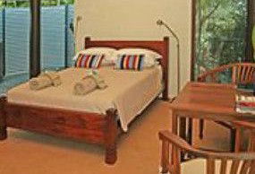 Feathers Sanctuary - Accommodation China 1