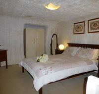 Underground Bed and Breakfast - Accommodation Guide