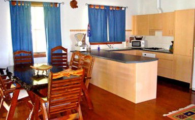 Ottilie's Cabin - Accommodation Guide 5