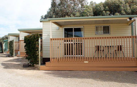 Moonta Bay Road Cabins And Cottages - Accommodation Asia 3