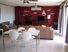 Tidal Retreat 52 - Accommodation Guide 3