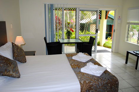 The Port Douglas Queenslander - Accommodation China 5