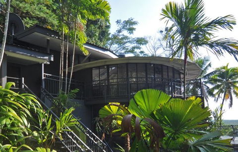 The Cairns Holiday Homes Red Arrow Lodge - Edge Hill, Cairns - Accommodation China 5