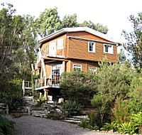 Piners Loft - The - Accommodation China