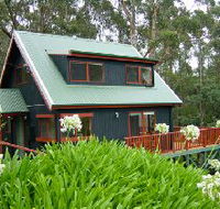 Tree Tops Cascades - Accommodation Guide