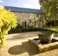 Red Feather Inn - The - Accommodation Guide