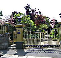 Corinda's Cottages - Accommodation Guide