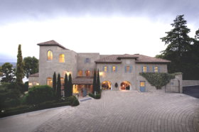 Villa Howden - Accommodation Asia 0