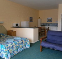 Penguin Holiday Apartments - Accommodation Guide