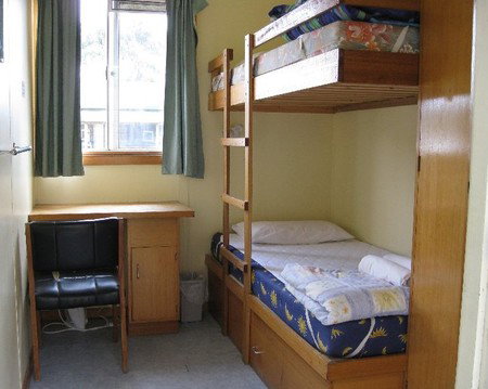 Strahan Backpackers YHA - Accommodation Asia 2