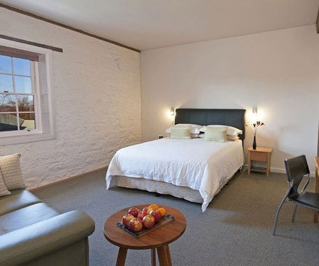 Bluestone Grain Store B&B - Accommodation Asia 2