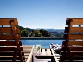 Dulong QLD Accommodation Asia