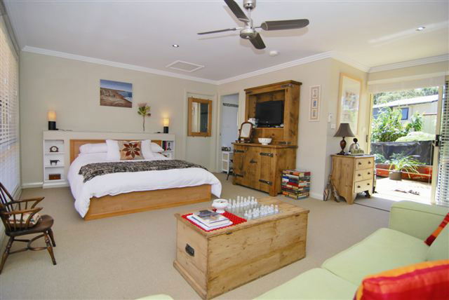 Wrights Beach NSW Accommodation China
