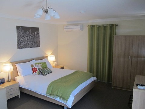 West Wing Guest House - Accommodation Guide 0